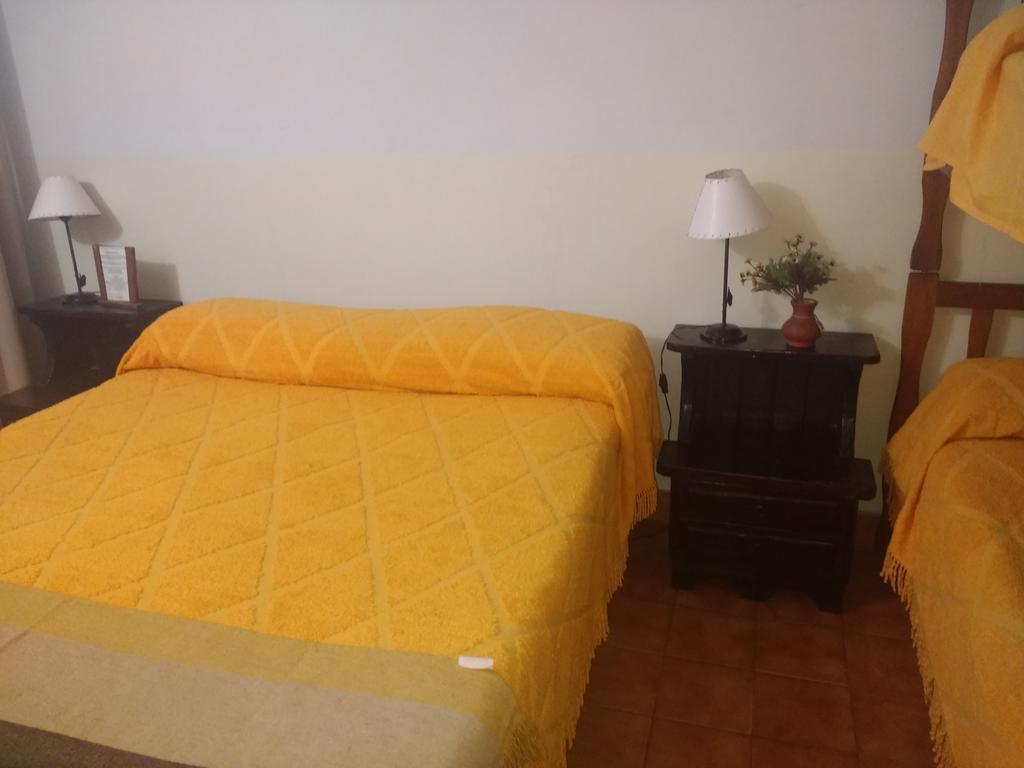 Hotel Satiri Сальта Экстерьер фото