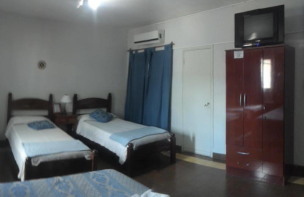 Hotel Satiri Сальта Экстерьер фото